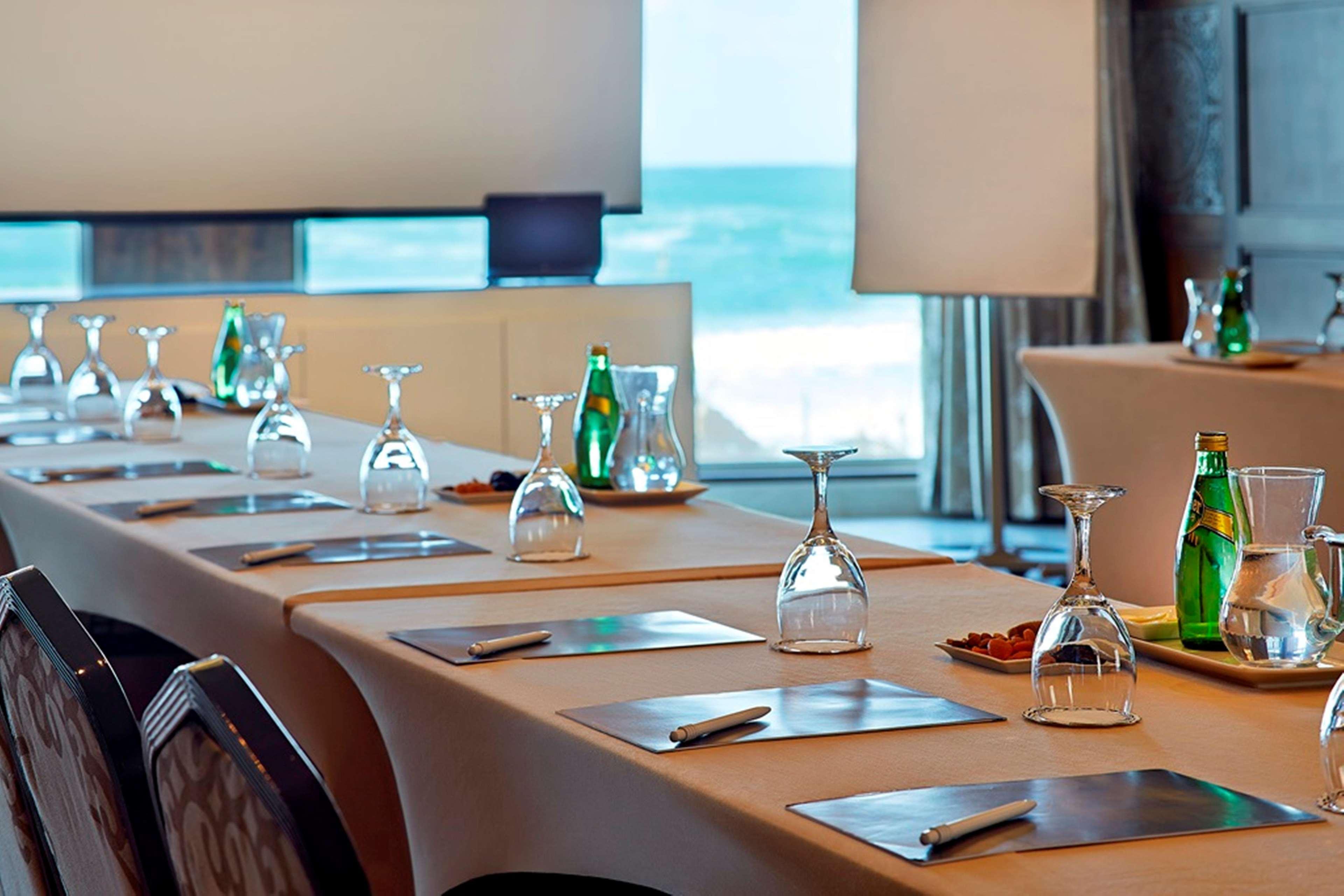 Hilton Alexandria Corniche Hotel Ngoại thất bức ảnh Meeting room