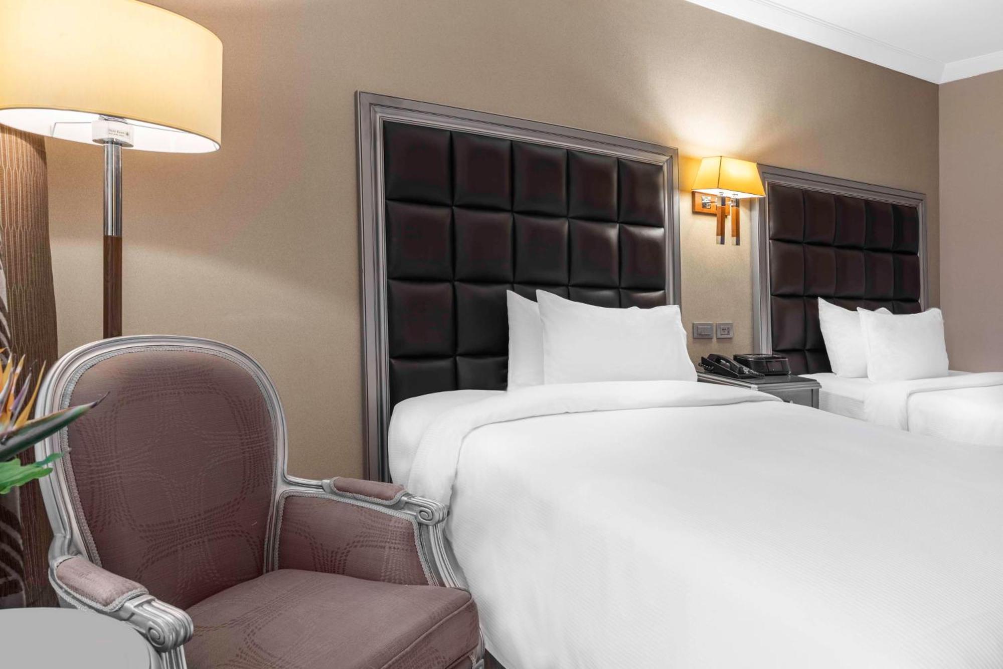 Hilton Alexandria Corniche Hotel Ngoại thất bức ảnh Deluxe room