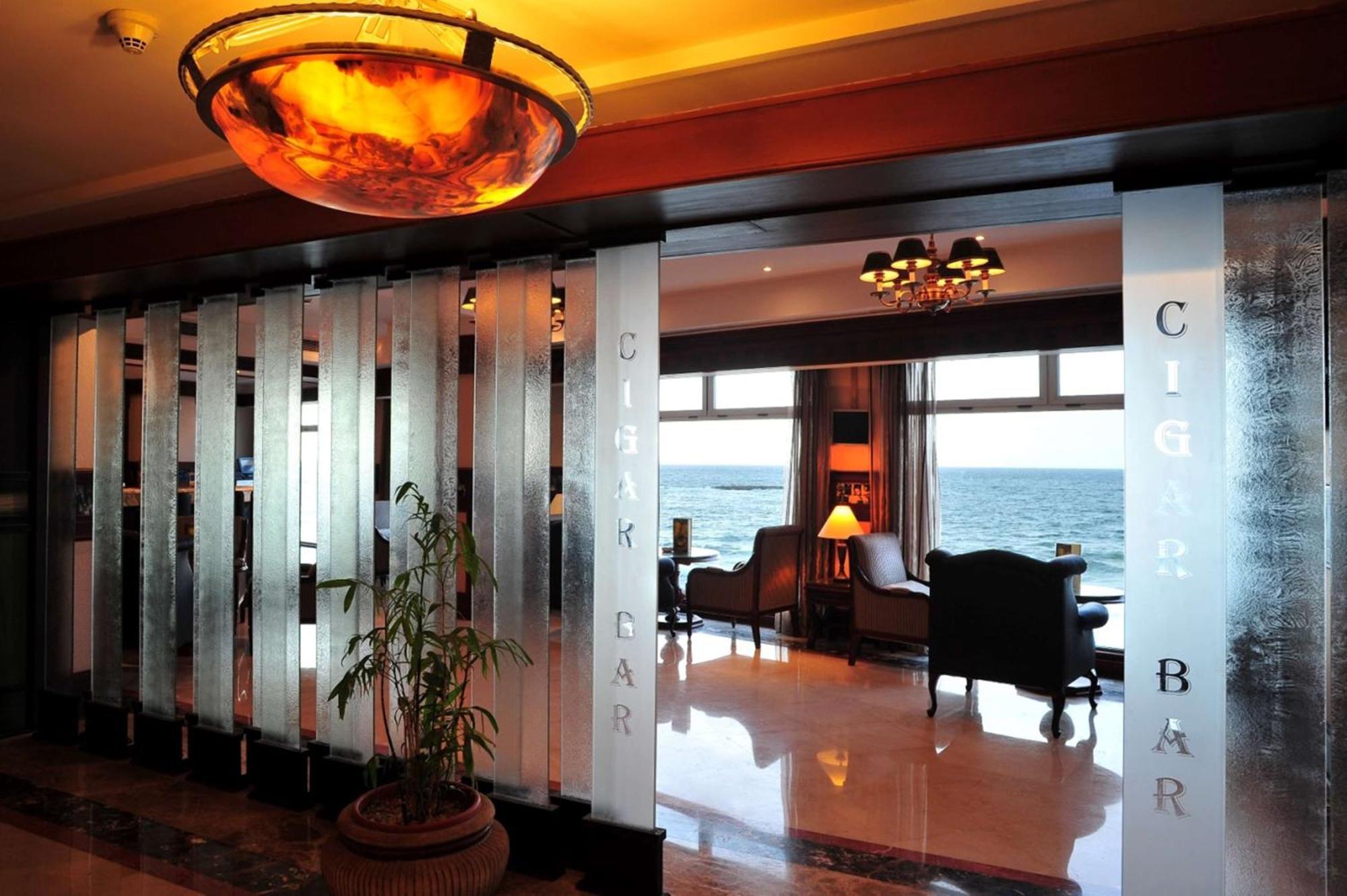 Hilton Alexandria Corniche Hotel Ngoại thất bức ảnh Interior of the hotel