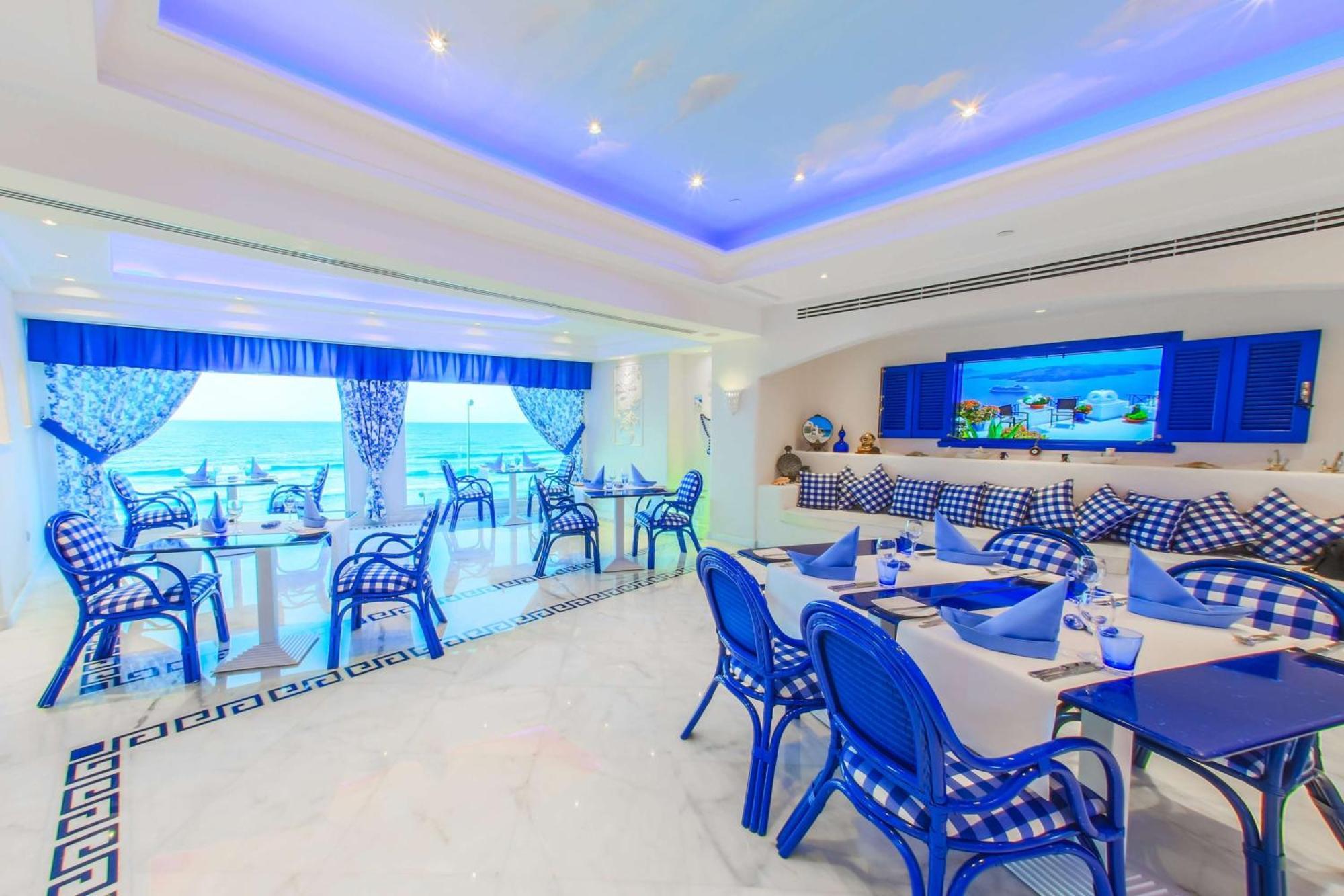 Hilton Alexandria Corniche Hotel Ngoại thất bức ảnh The Blue Lagoon restaurant