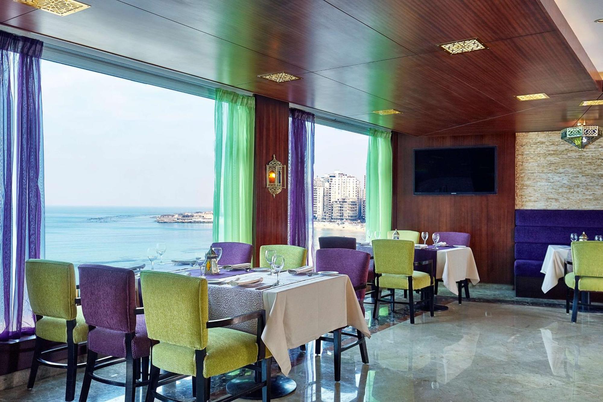 Hilton Alexandria Corniche Hotel Ngoại thất bức ảnh Restaurant